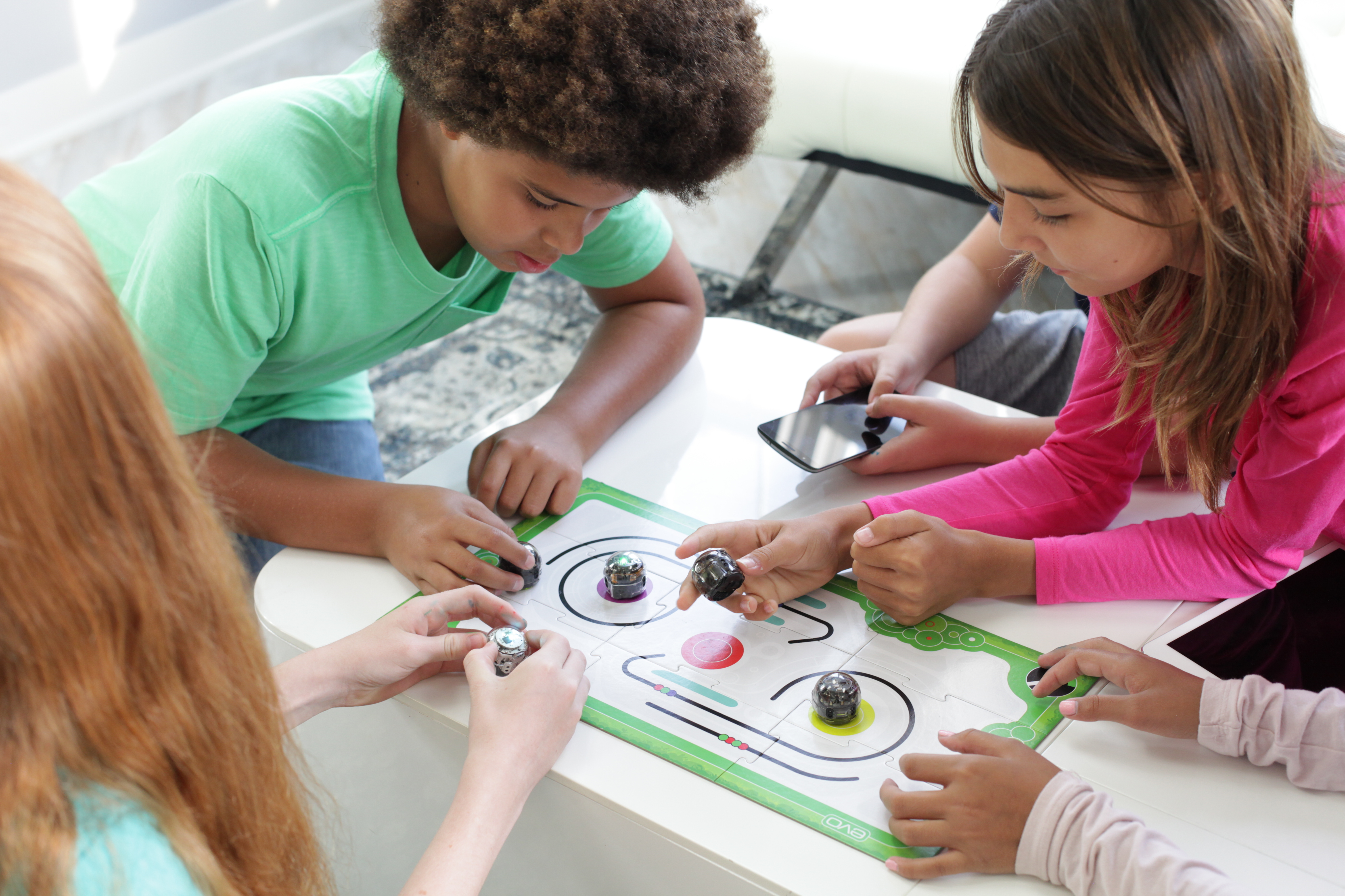 Ozobots – Program Miniature Robots Using Color!